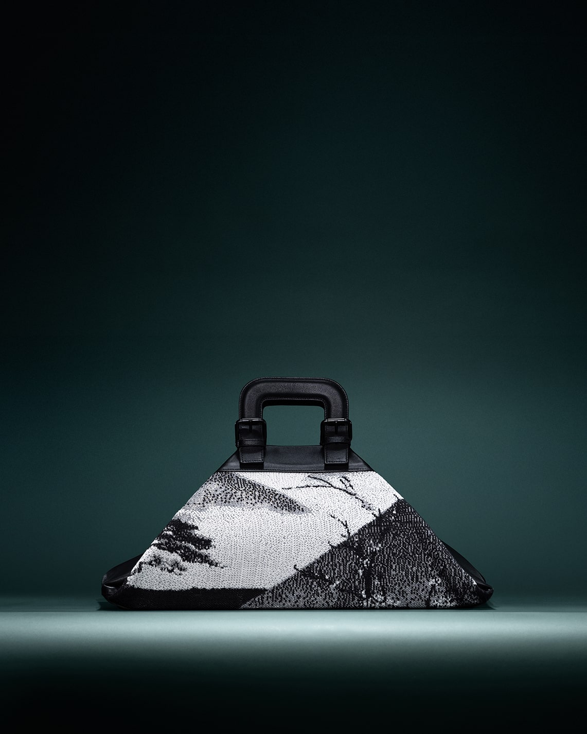 Chanting 吟唱_1_L-min